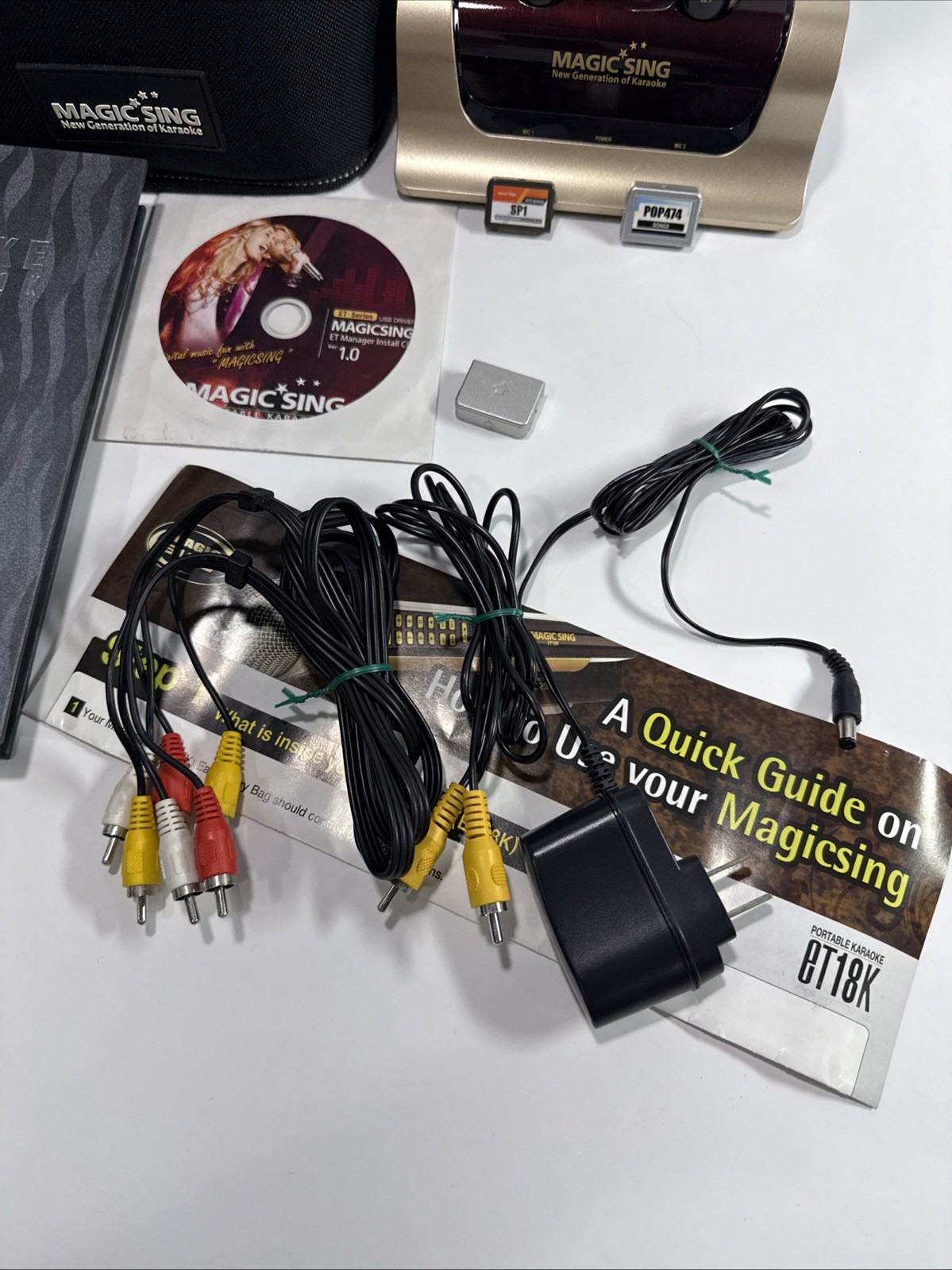 Magic Sing ET18K Karaoke w/2 Wireless Mics, Rom Discs , Dock & HDMI up Scaler