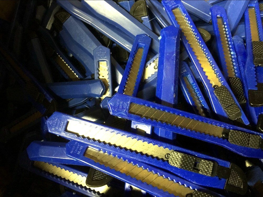 Wholesale Lot 100 retractable utility knife Box Cutters Retractable Snap off