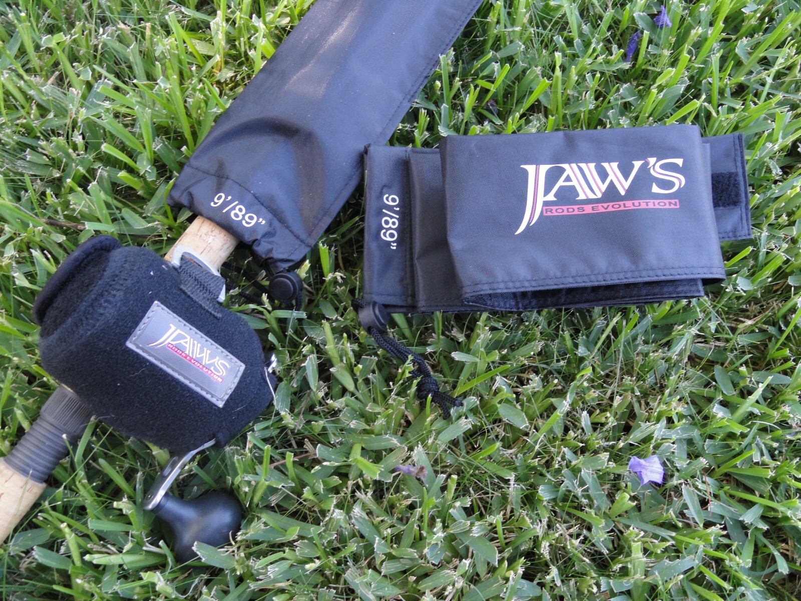 2-9' JAWS QUARTER CUT DESIGN TRAVEL ROD COVER FOR INSHORE OFFSHORE FISHING BLACK