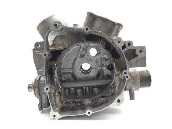 Engine Upper Lower Center Cases Case 2024 Yamaha Wolverine RMAX4 1000 XT-R 3377