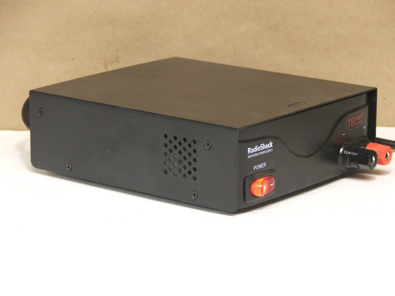 Radio Shack 13.8VDC 19A Power Supply 22-508B - BOXED WITH MANUAL