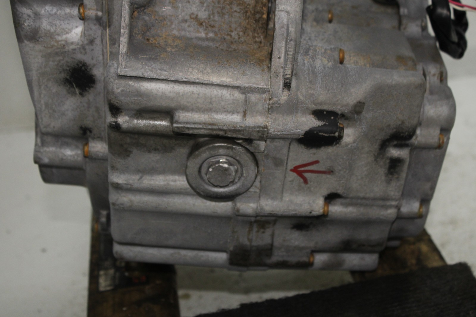 04-13 YAMAHA GRIZZLY 125 ENGINE MOTOR HEAD CASES CRANK SHAFT RUNS!