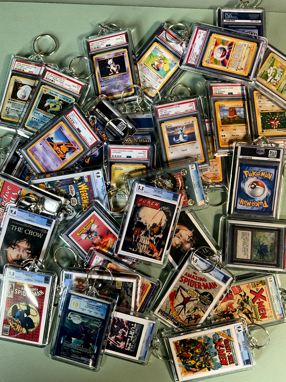 Key Issue Keychains™ - Charizard - PSA Homage - Pokemon - SALE!!