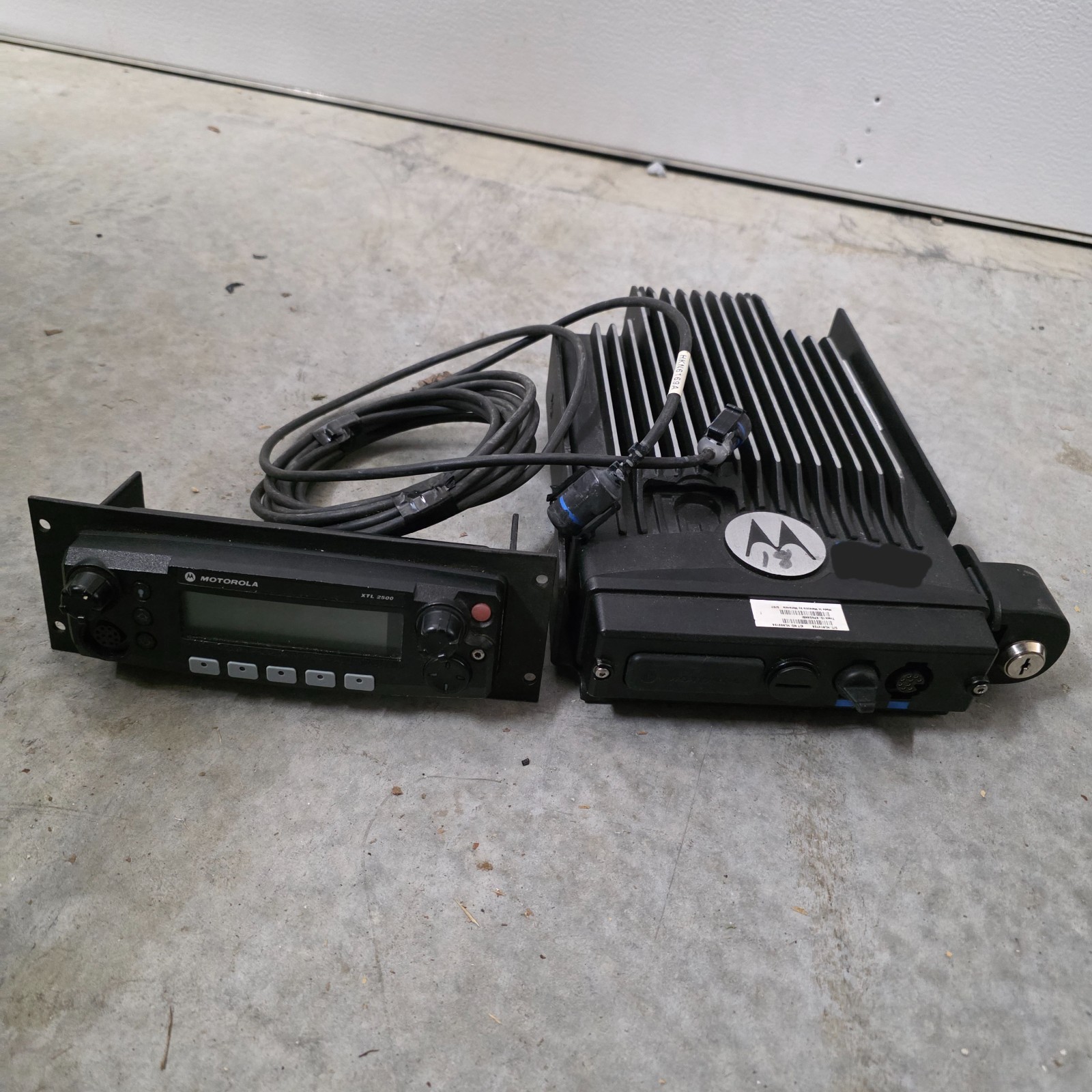 Used Motorola XTL2500 VHF Remote Mount Radio 136-174MHz - Control Head Radio