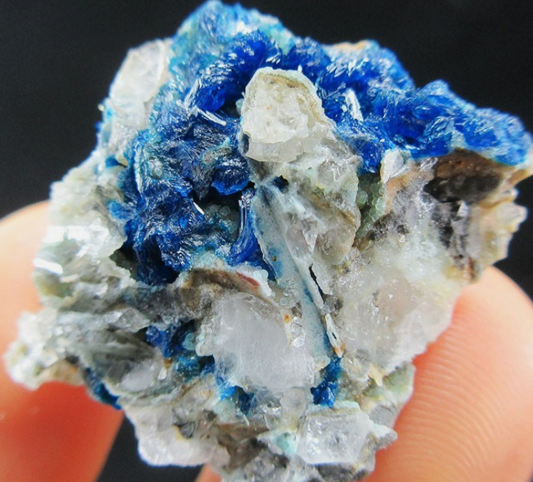 Rare Blue Veszelyite and Hemimorphite on Quartz Dongchuan District Yunnan