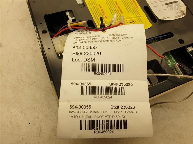 05-06 TOYOTA TUNDRA LIMITED ROOF MONTED TV / ENTERTAINMENT DISPLAY SCREEN