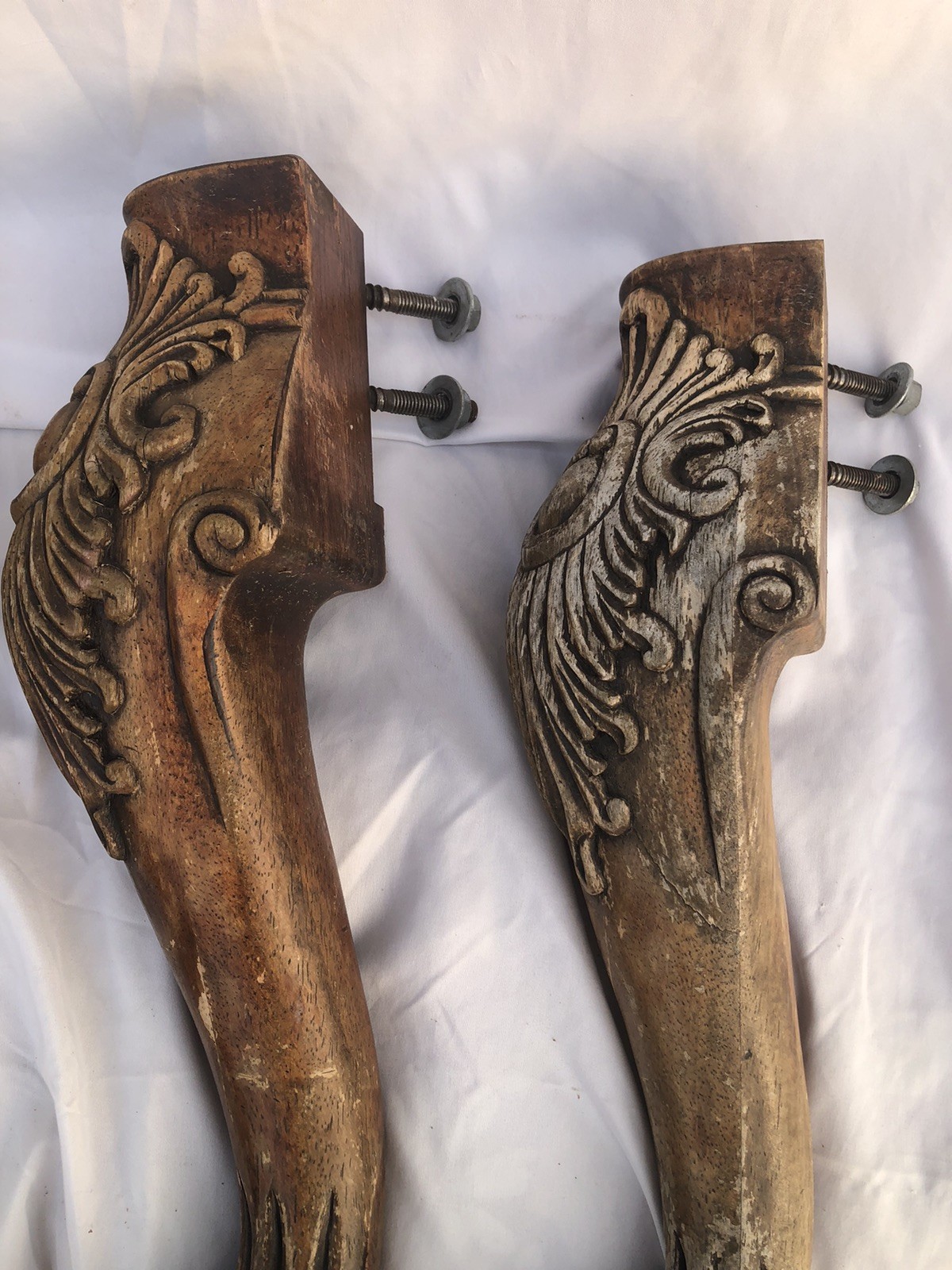 4 Vintage Table Legs Ball Claw Feet Salvaged Wood Leg 18” Tall, Georgian VTG