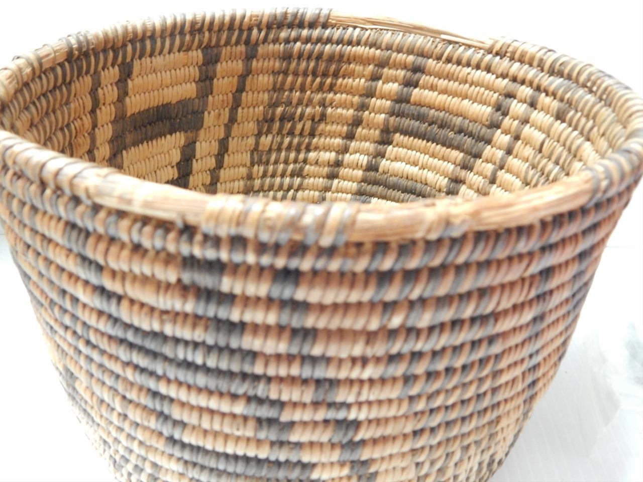 LARGE c1890s ANTIQUE PIMA INDIAN BOWL FORM BASKET - DYNAMIC DESIGN