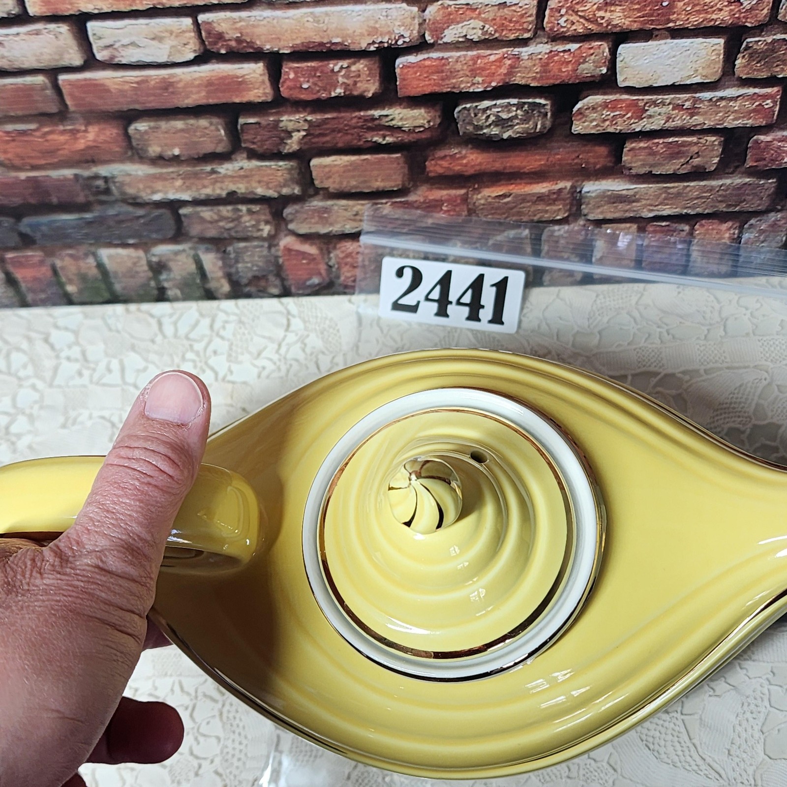 Vintage Hall Art Deco Teapot 6 Cup Yellow Ceramic Gold Trim Made USA Swirl