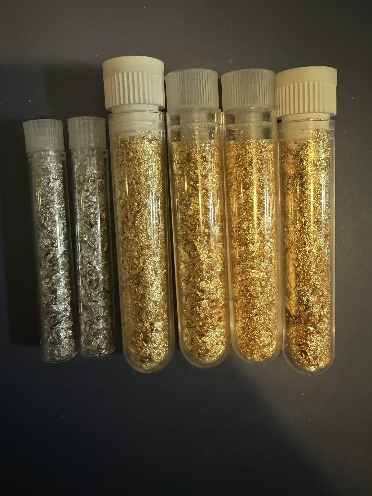Lot Of 4 Vials Of Gold Flakes And 2 Vials Of Silver Flakes No Liquid