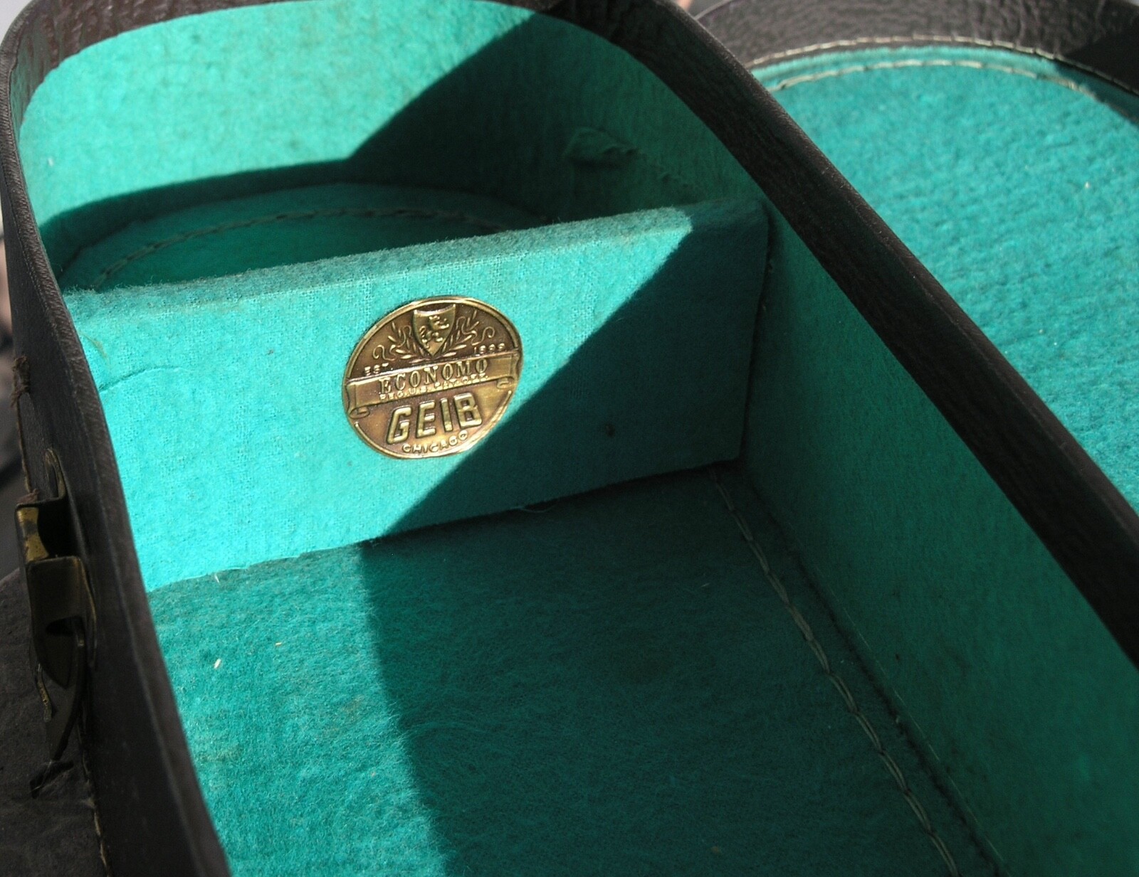 c.1950 ALAMO EMBASSY LAP STEEL GUITAR & Original HARD CASE