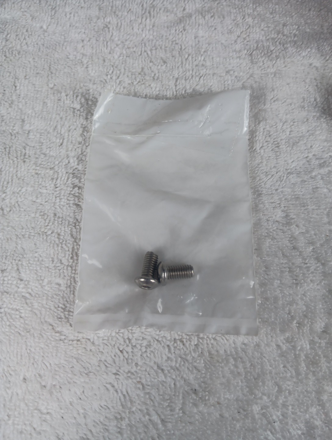 INDIAN MOTORCYCLES 14-18 CHIEF 14 in BLACK PASSENGER BACKREST 2880670-266