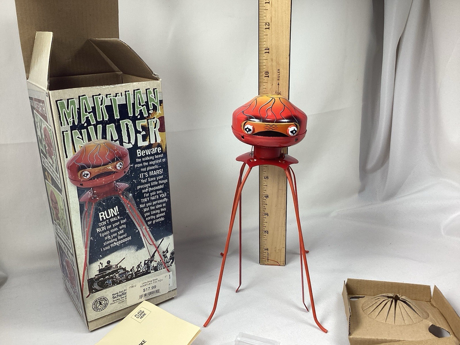 Schylling Collector Series 9.5'' Alien MARTIAN INVADER Tin Wind-Up Toy 2006 MIB