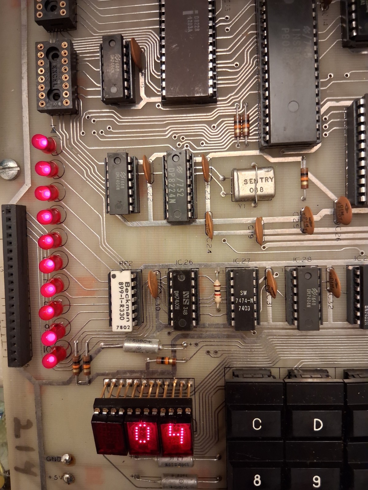 1976 Lawrence Livermore Laboratory MST-80 Intel 8080 Training Computer Powers On