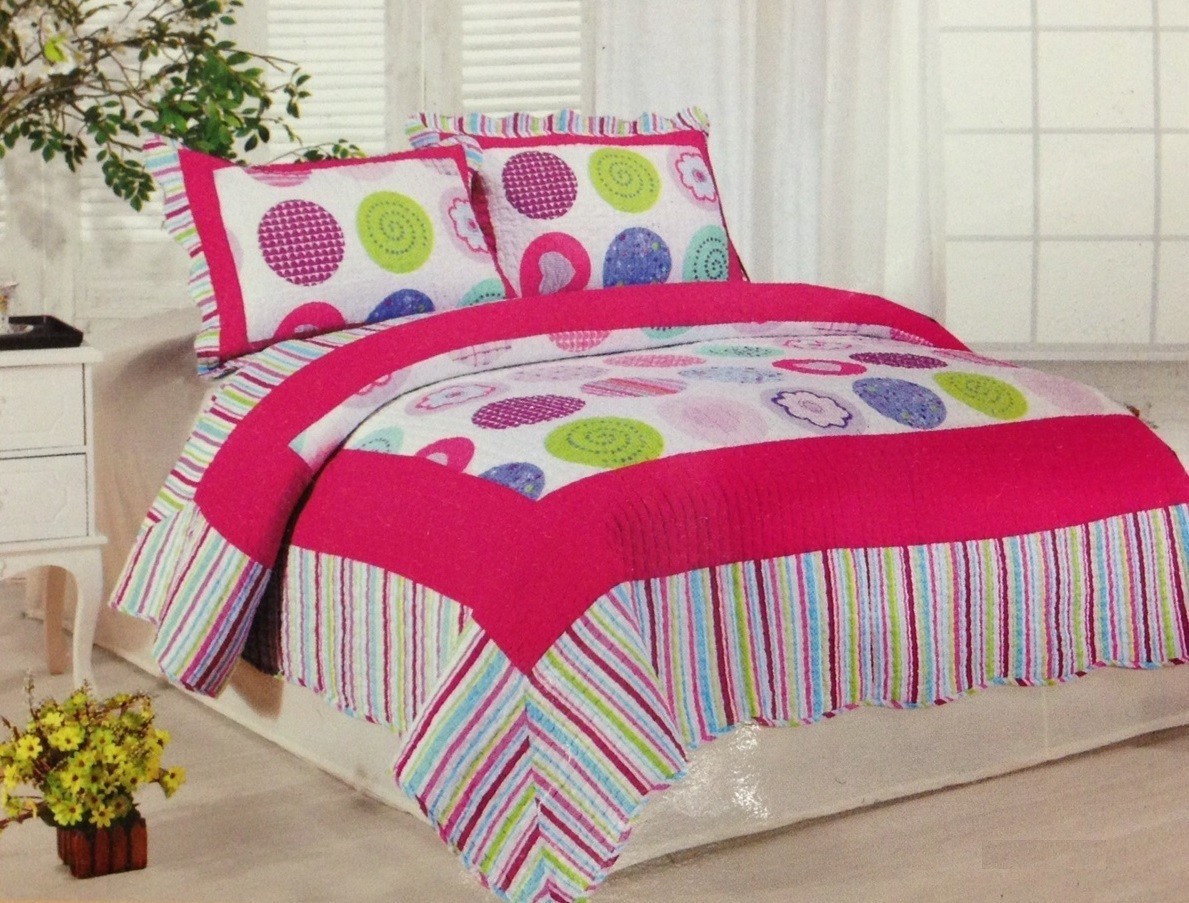 Cotton Chic Premium Quilt Set 3 Pcs, Reversible + FREE Bed Sheet Set Included