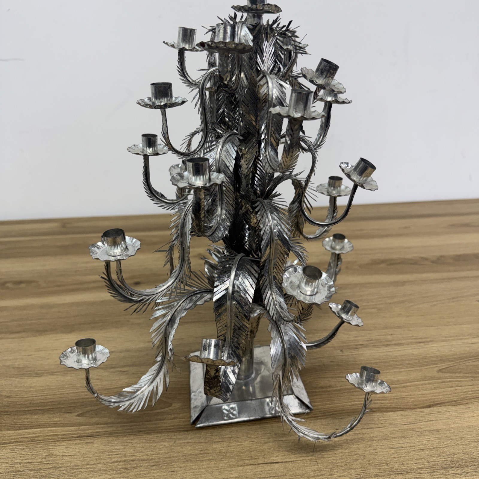 Elegant Rare Mexico Tin Art 25 FEATHER Candelabra Christmas Tree