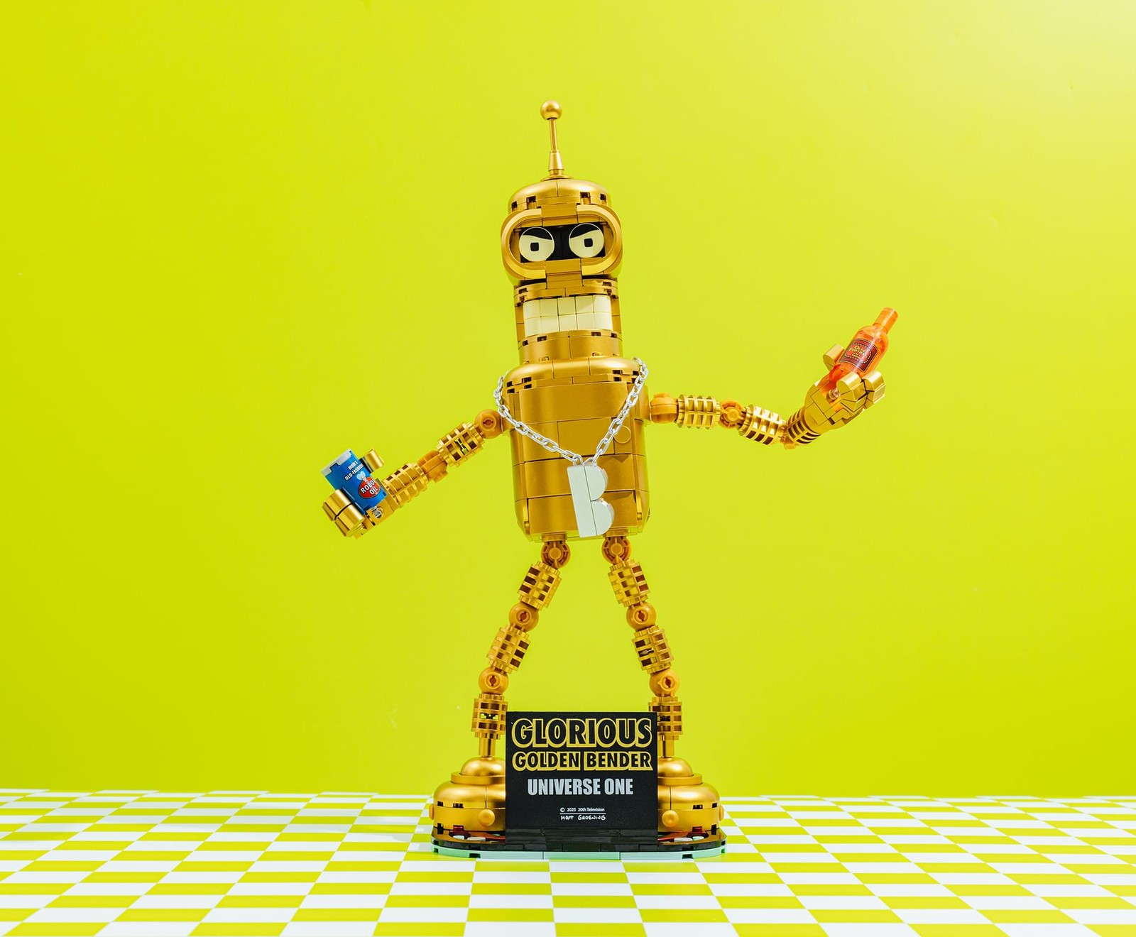 Brickcraft Futurama Glorious Golden Bender 396-Piece Building Kit