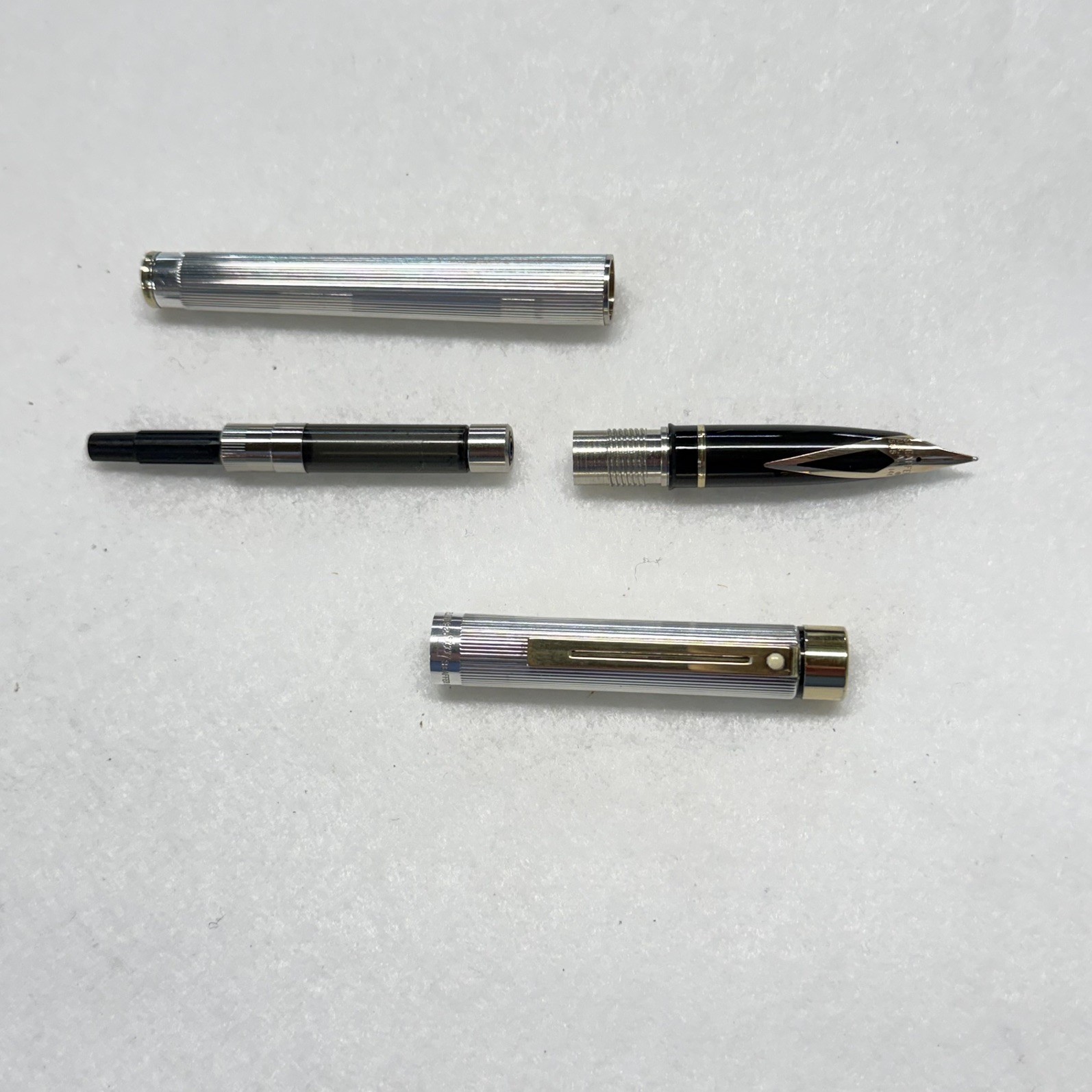 Sheaffer Sterling Silver Targa 1024x Fountain Pen - Excellent Condition