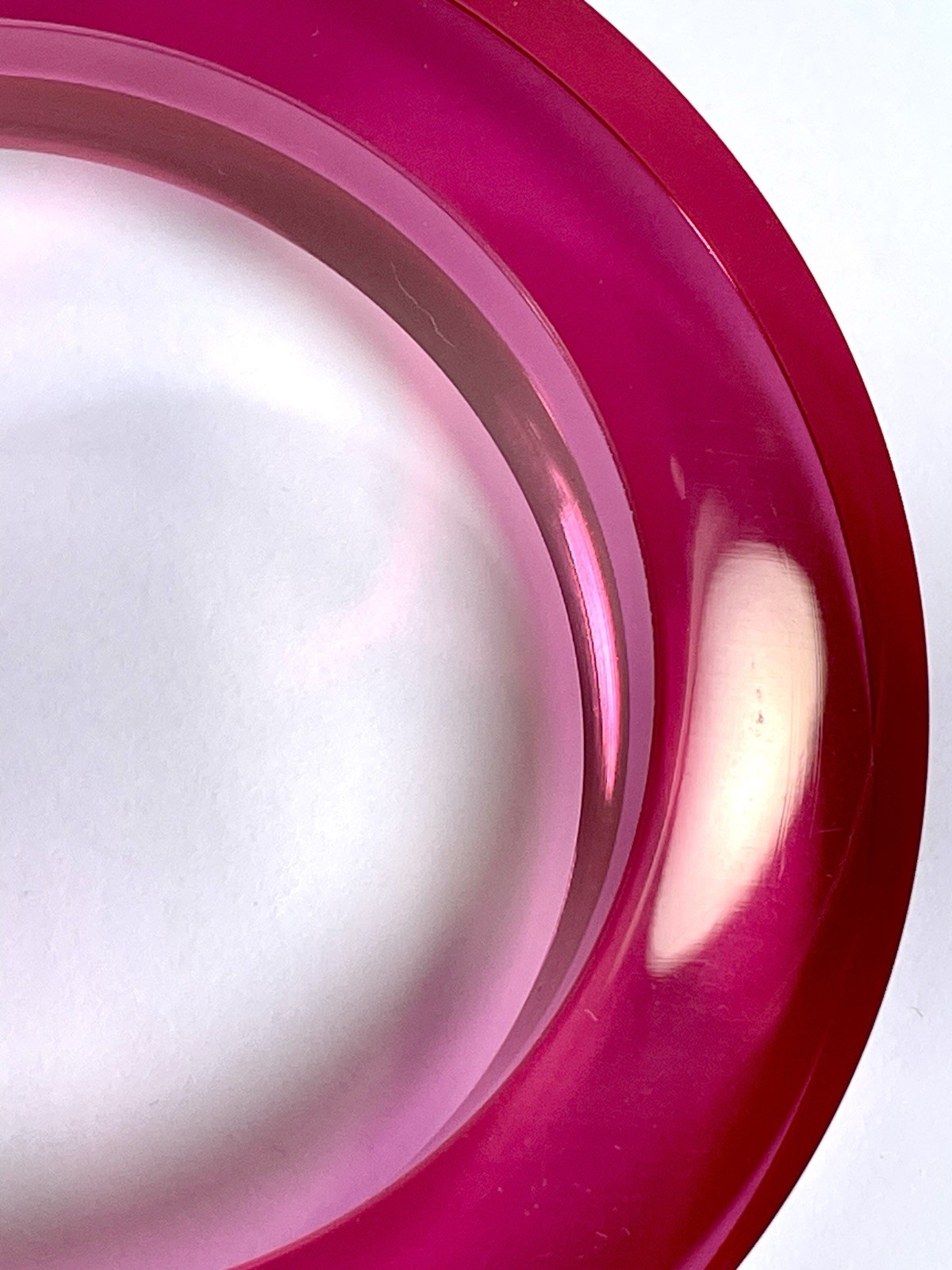 Lucite Acrylic Round Hot Pink Chunky Bangle Bracelet Fuchsia Estee Lauder Vtg 8”