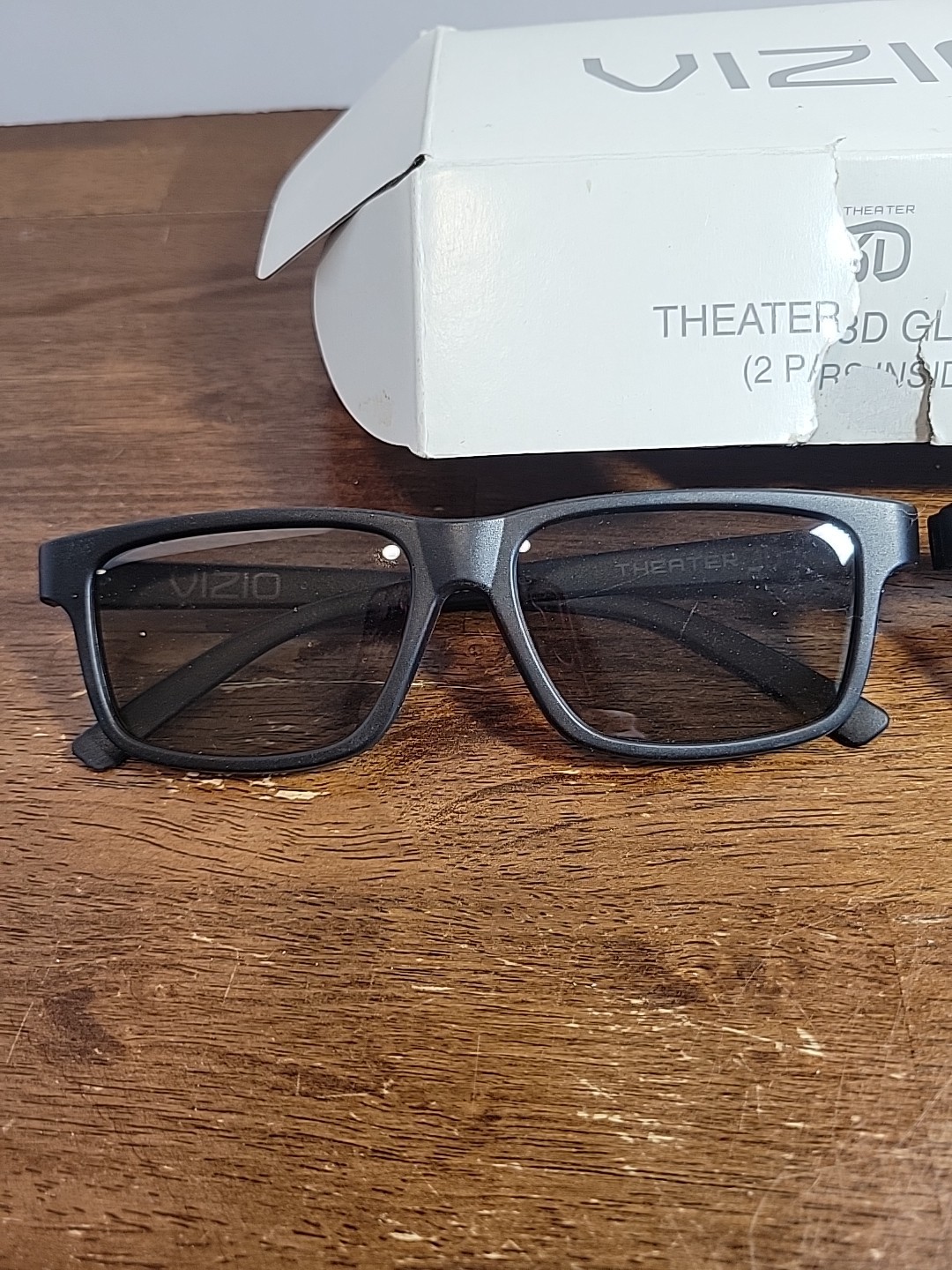 VIZIO Theater 3D Glasses 2 Pair with box