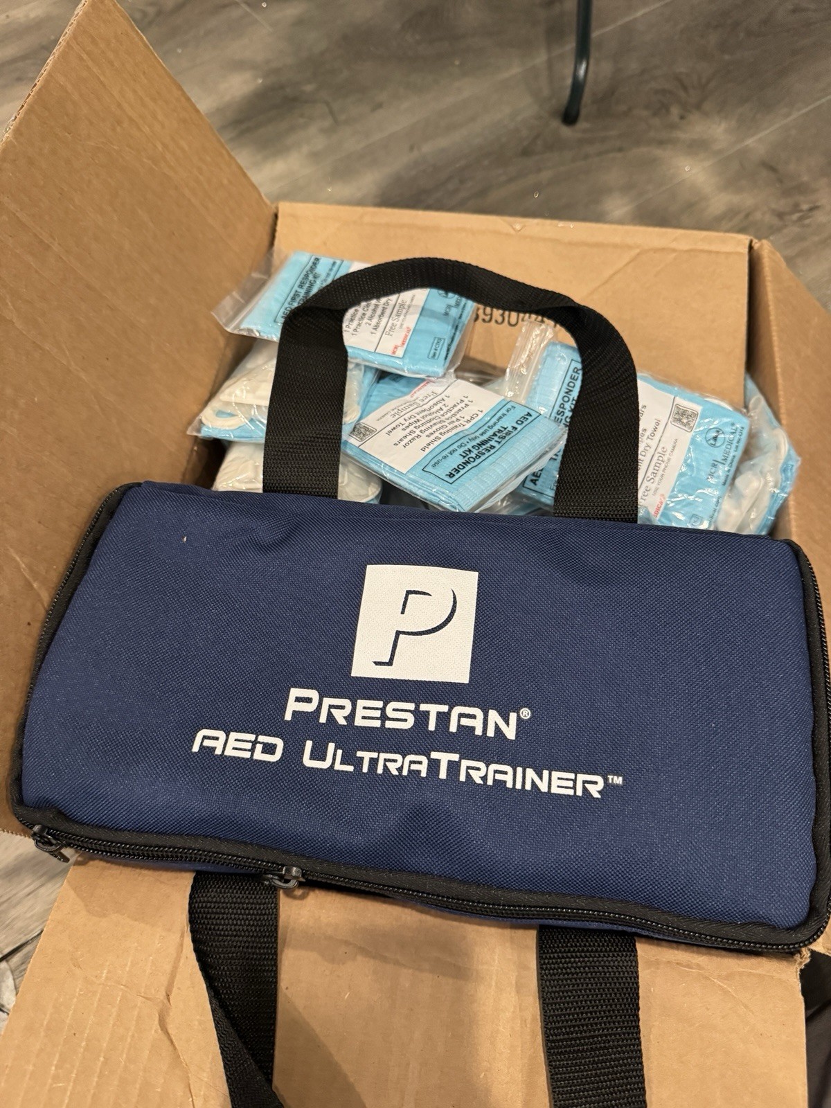 Prestan AED UltraTrainer 4 Pack Of Trainers PP-AEDUT-401 New Opened Box Extras