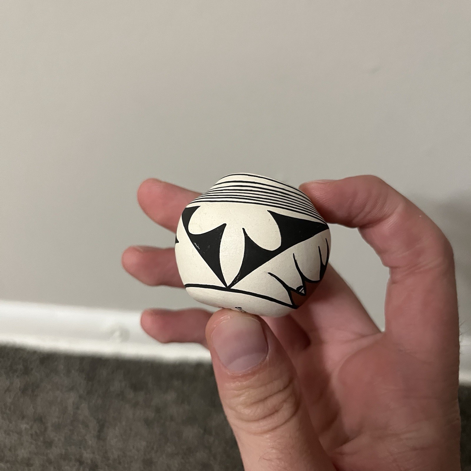 Laguna New Mexico Small Native American Pottery Signed V Pino 2”x 1.5” Vase Bird