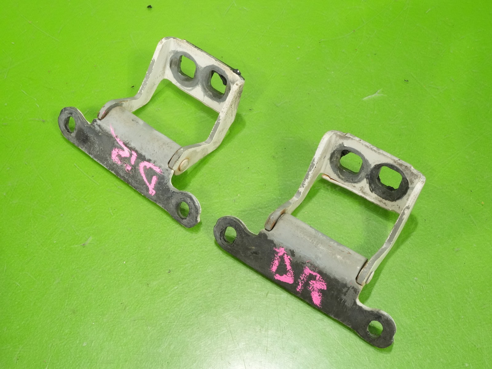 92-95 Civic hatch hatchback OEM rear back tailgate liftgate hinges hangers mount