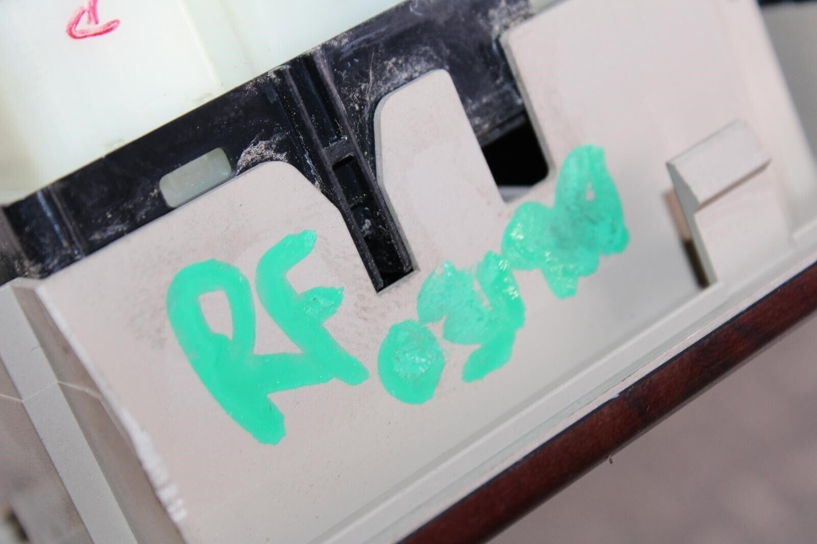 03-07 LX470 *WORN* Woodgrain Front Passenger Right Door Power Window Lock Switch