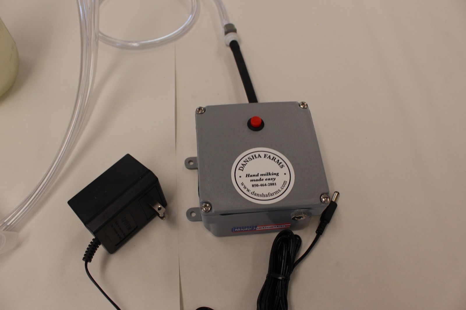 Goat Sheep Cow Milk Machine The Brute Vacuum-Manual Pulse Pump for Dansha Farms™