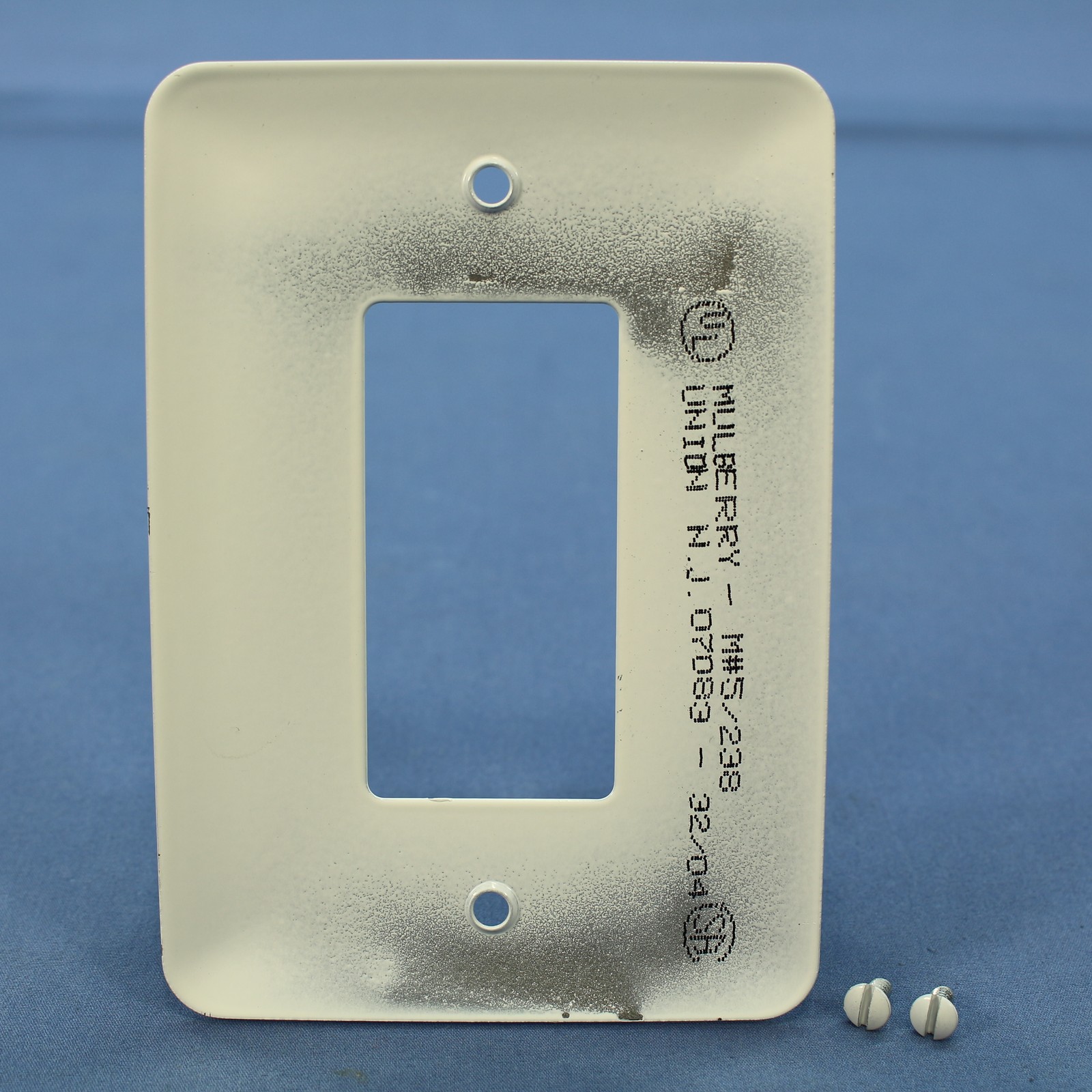 Mulberry 76761 White Metal 1G Maxi-Size Decorator GFCI Rocker Wallplate Cover