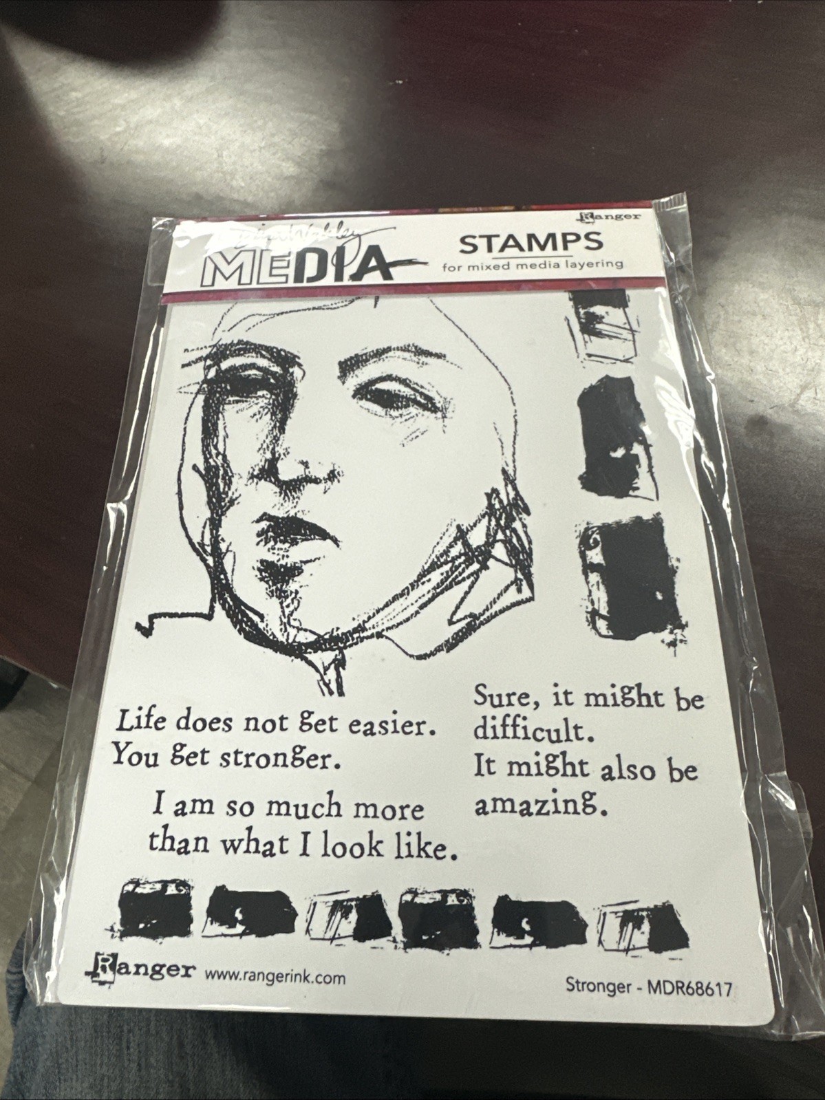 DINA WAKLEY CLING STAMPS - STRONGER - aa