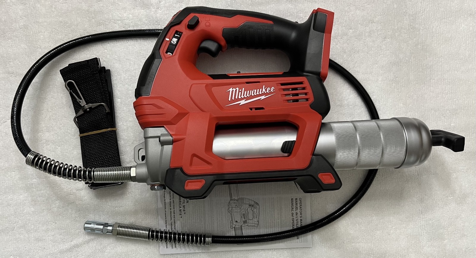 New Milwaukee 2646-20 M18 18V 18 Volt Li-ion Cordless Grease Gun Bare Tool