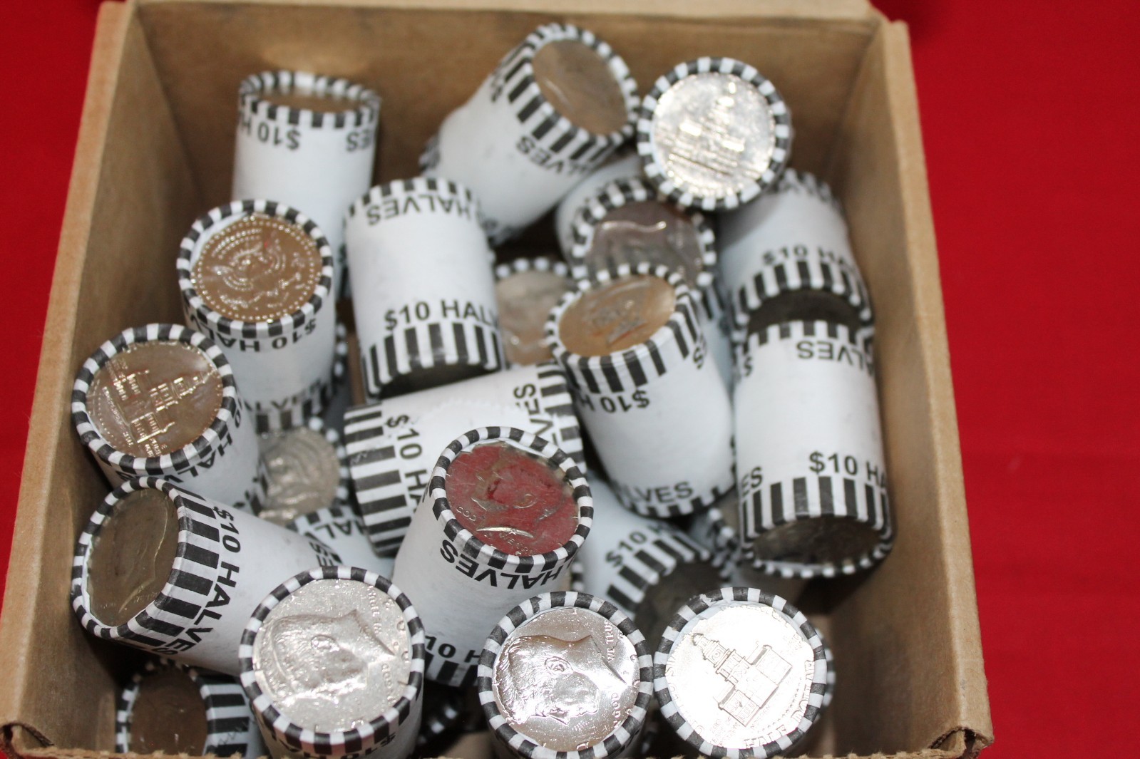 LOOK! CHEAPEST PRICE ON EBAY KENNEDY HALF DOLLAR BANK ROLL SEALED AND UNSEARCHED