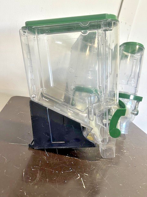 LOT OF 3 TRADE FIXTURES 618/624 COMMERCIAL BULK FOOD GRAVITY BIN DISPENSERS