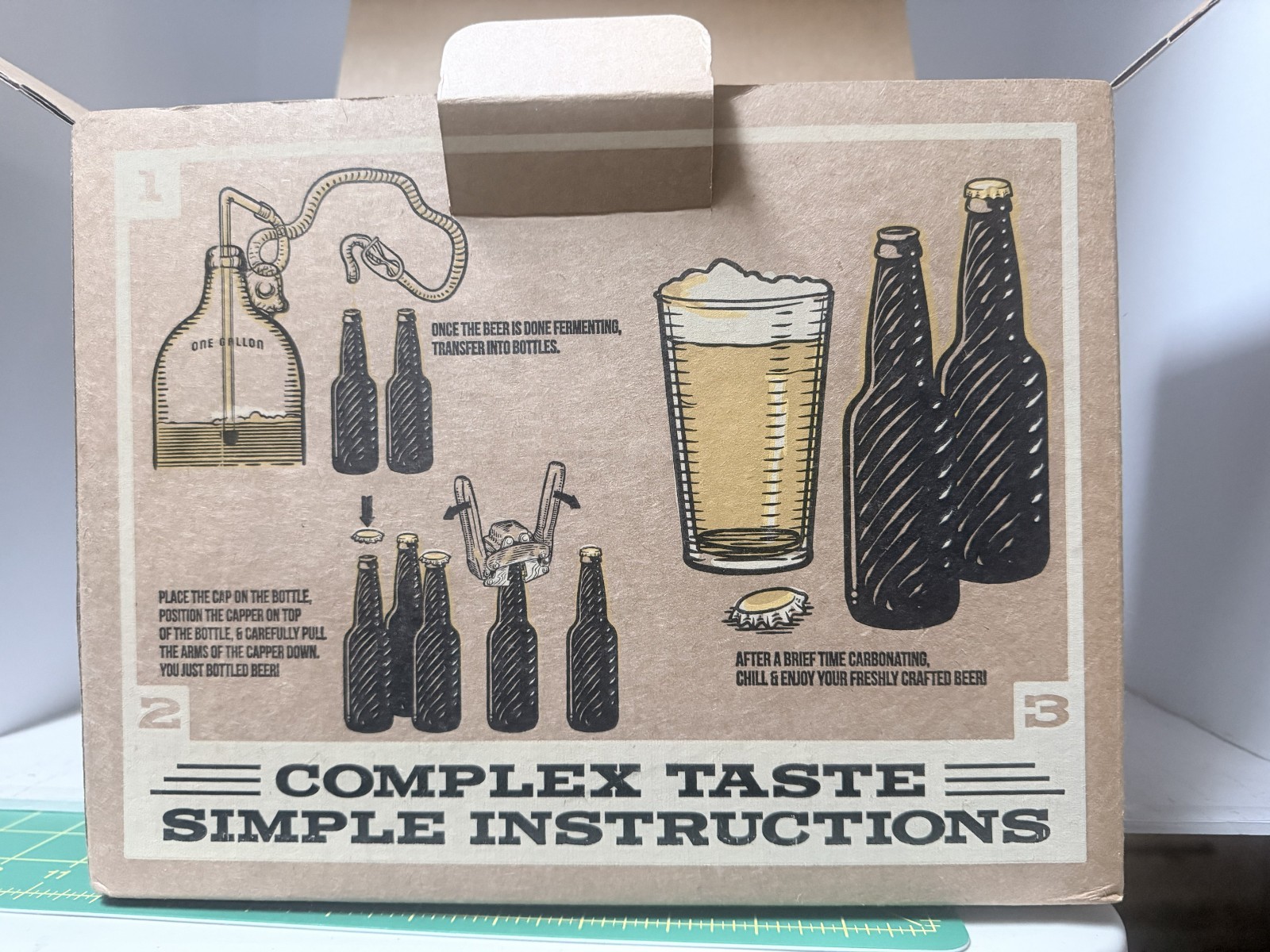 Craft A Brew Beer Bottling Kit Make Your Own Beer 10 Bottles 30 caps 1 Capper
