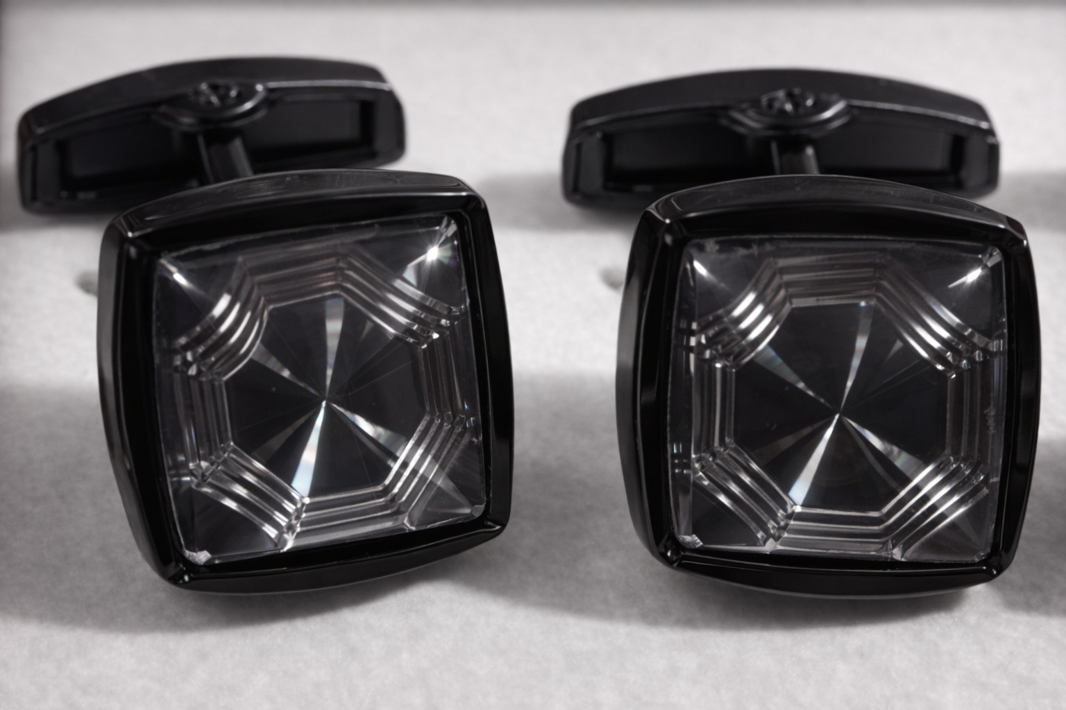 Luxury Men’s Cufflinks Set – 12 Elegant Pairs | Perfect Gift for Him