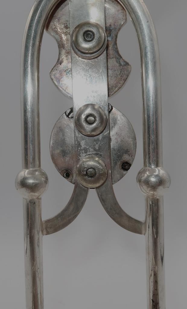 MAPPIN & WEBB Silver Plated Liquor TANTALUS w/ 3 Decanters & Lock, 13" x 12"