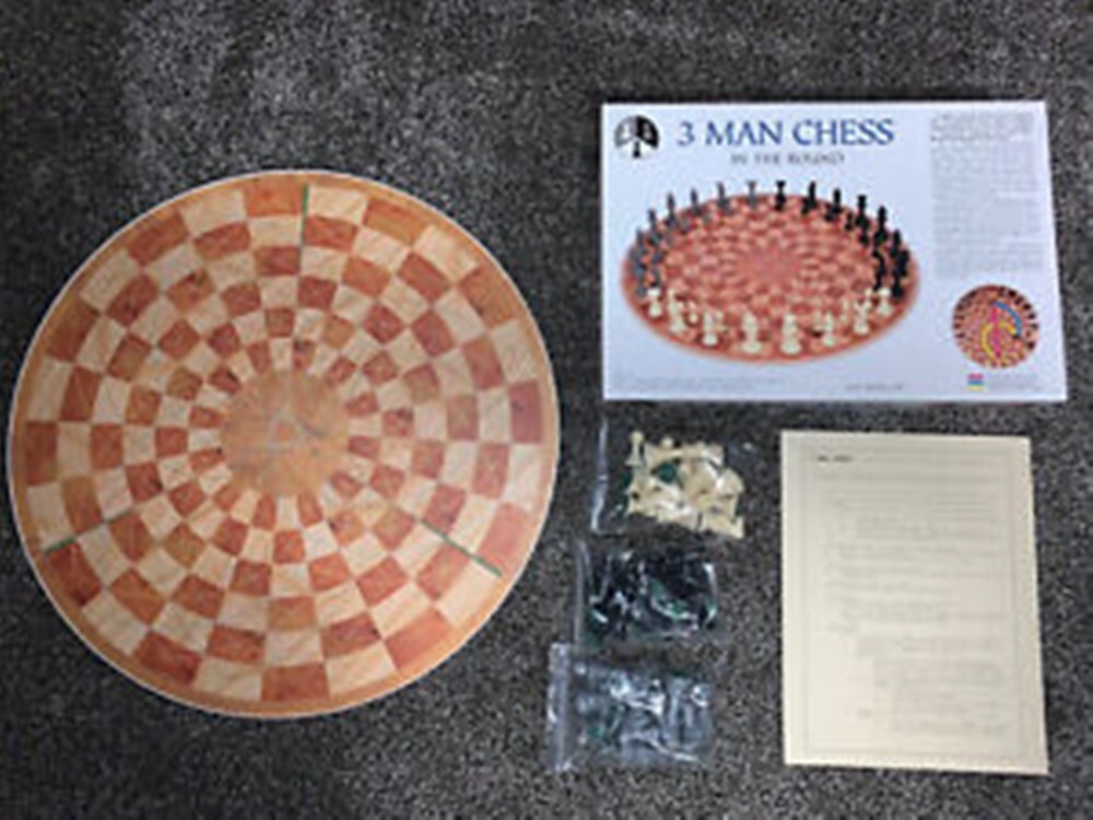 3 MAN CHESS - VERY INTERESTING NEW VARIANT (three handed, player, way...)