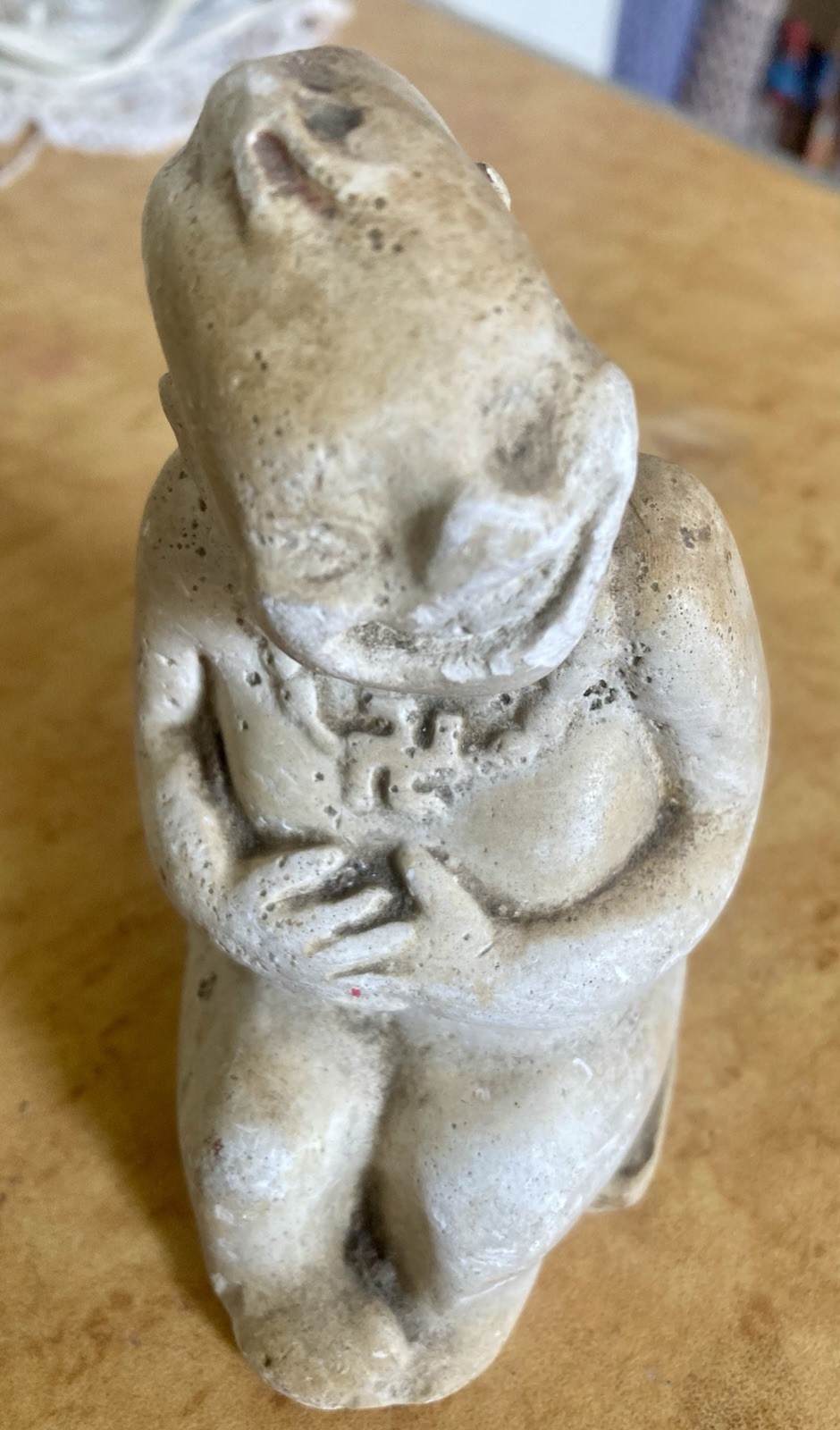 Ntadi superb stone figure statue