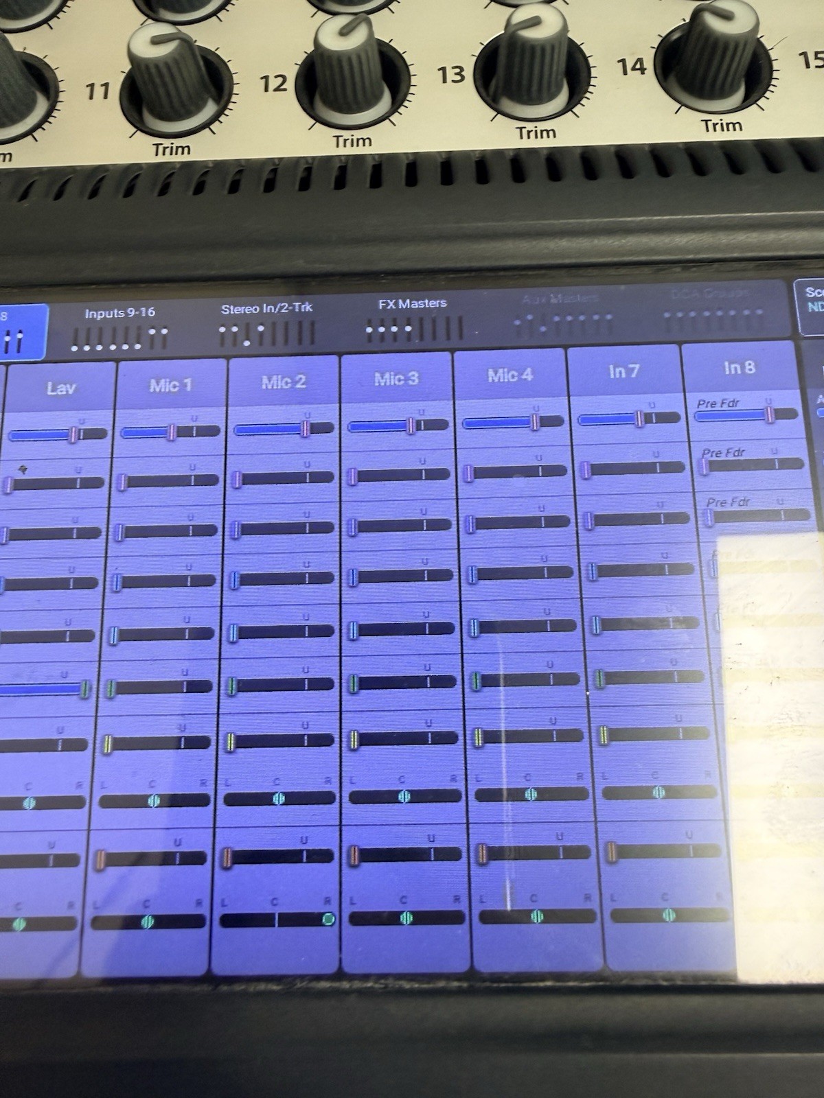 QSC TouchMix-16 Touch Screen Compact Digital Mixer PSU & Case READ DESCRIPTION