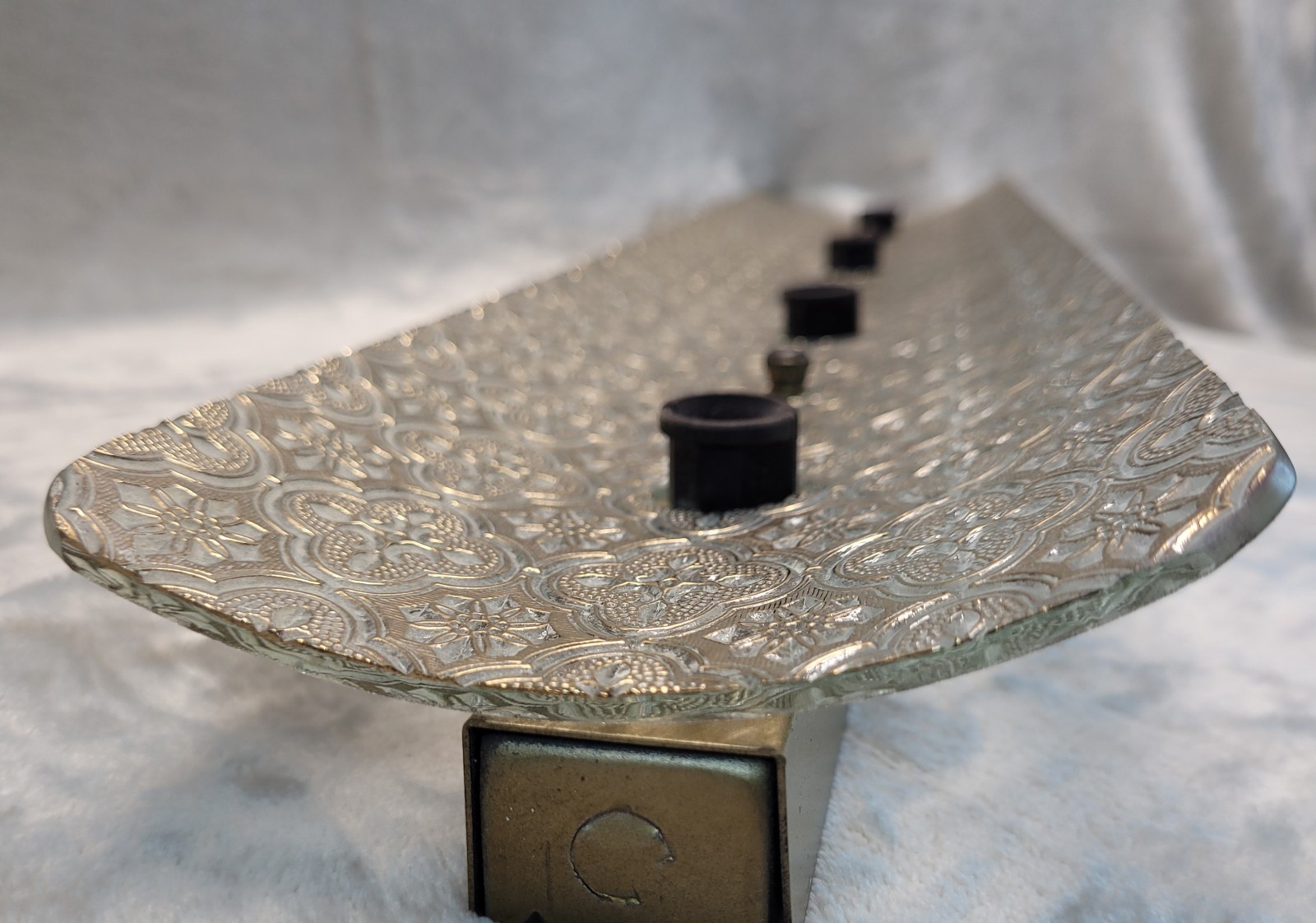 Vtg Bathroom Vanity U Bar 4-Light Fixture Glass Gold Overlay Quatrefoil Curved