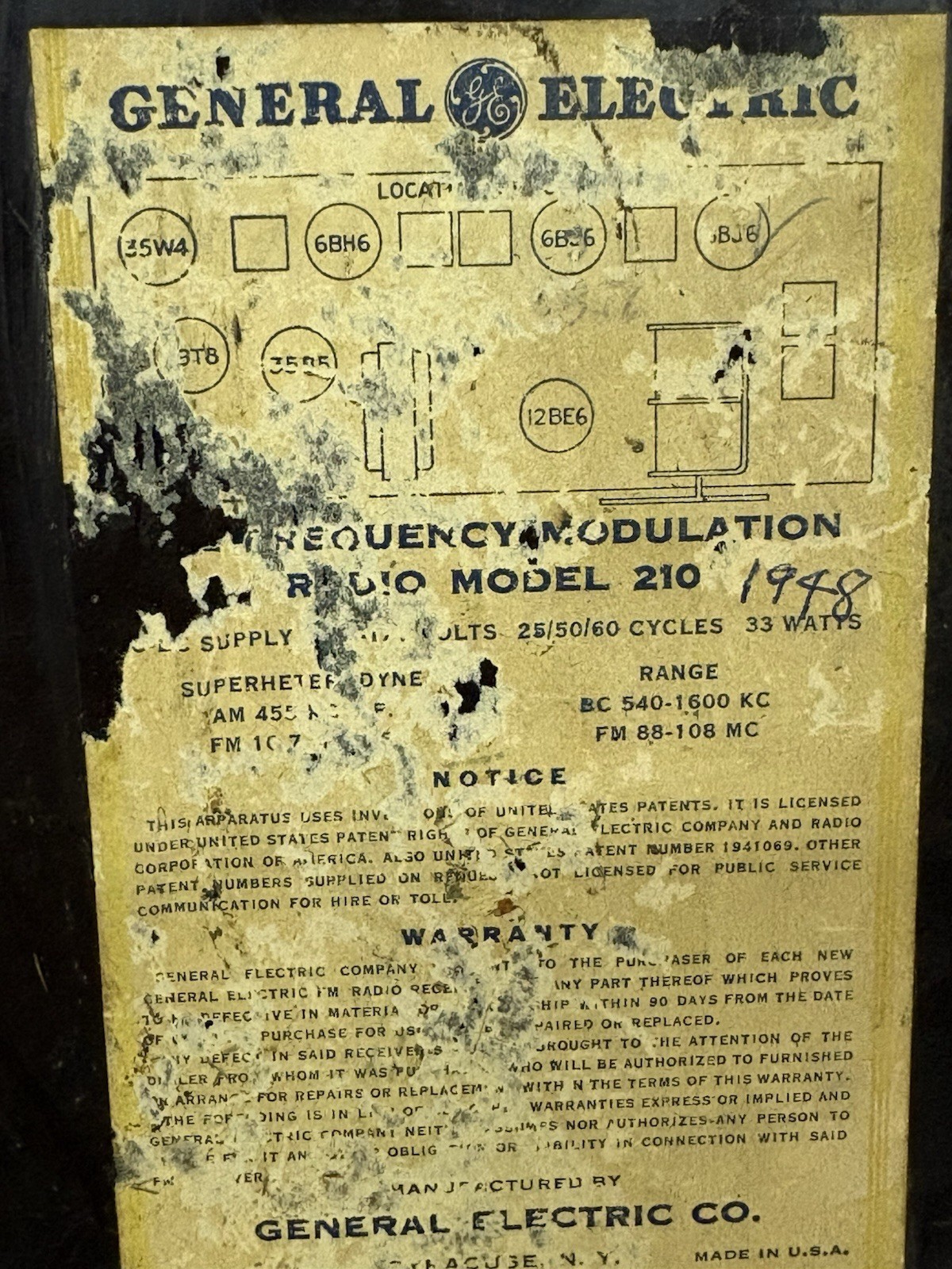 Vintage 1948 GE AM/FM Vacuum Tube Radio Model 210 Hums