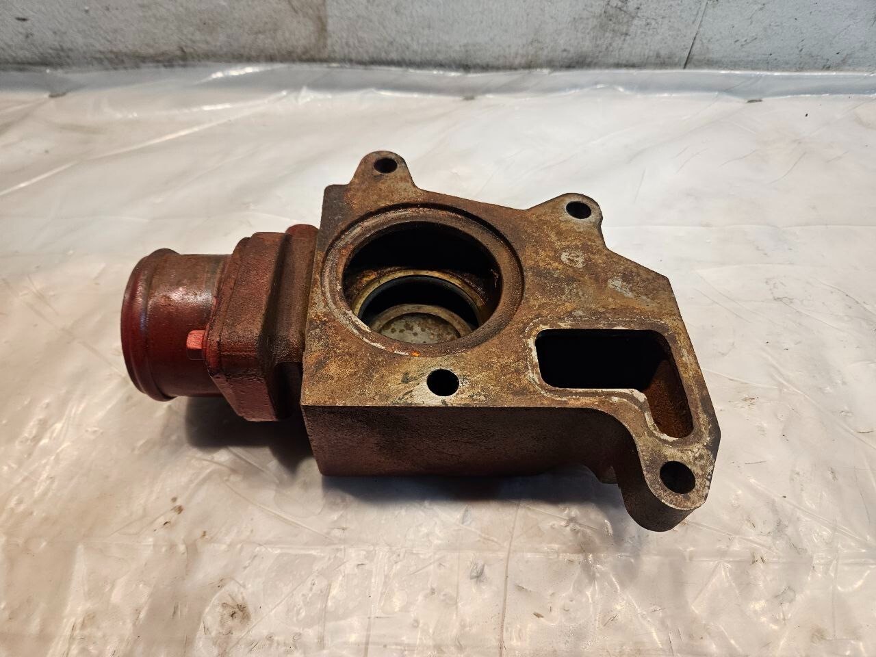 Cummins ISX15 Diesel Engine Upper Thermostat Housing 3682667 OEM