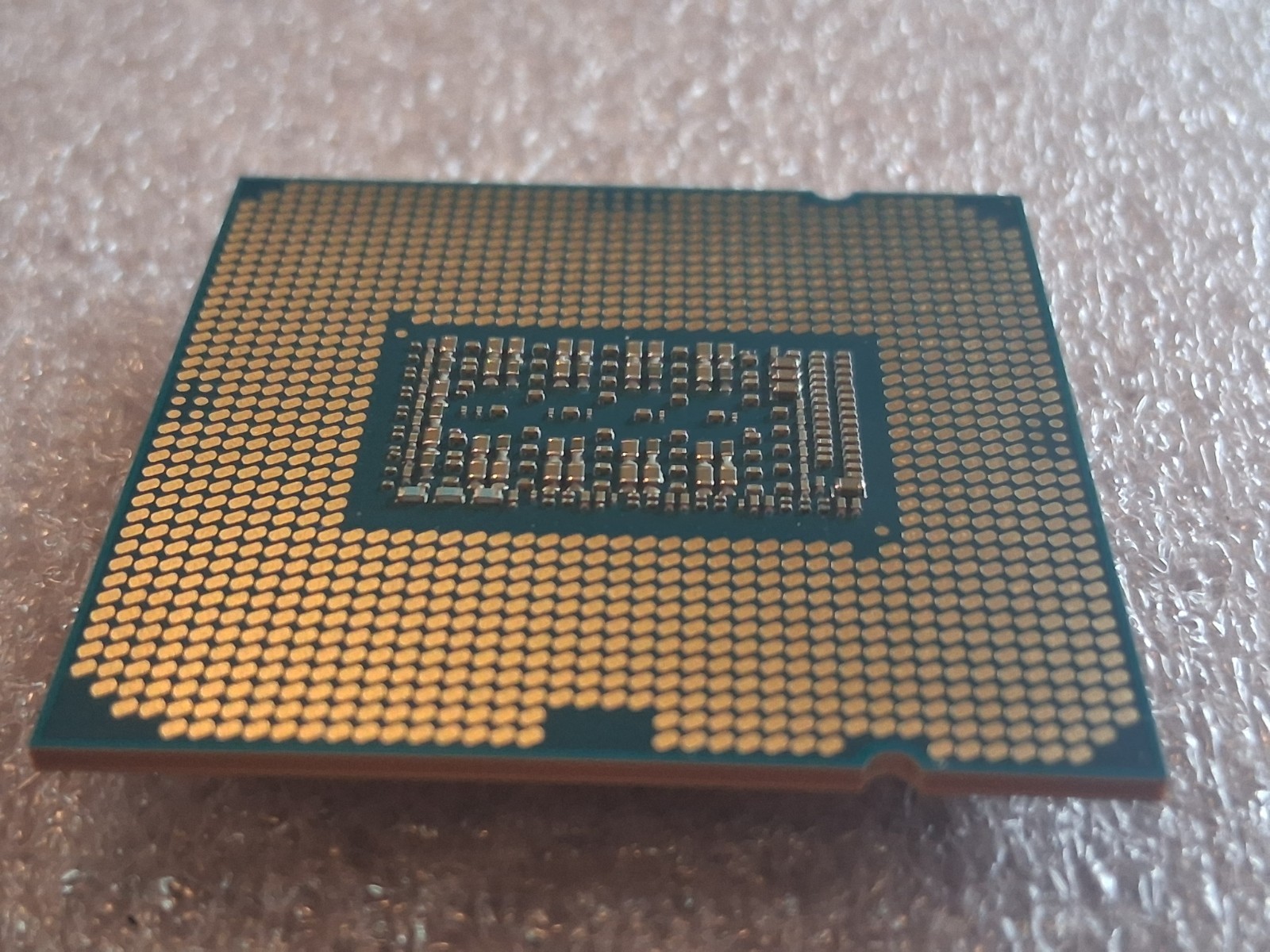 Intel Xeon E-2324G 3.10 GHz 8M Cache 4 Cores LGA 1200 CPU Processor SRKN7