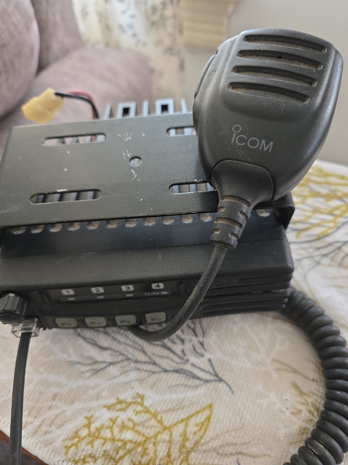 Icom IC-F Series Mobile Two-Way Radio w/ Mic & Mount Bracket Untested