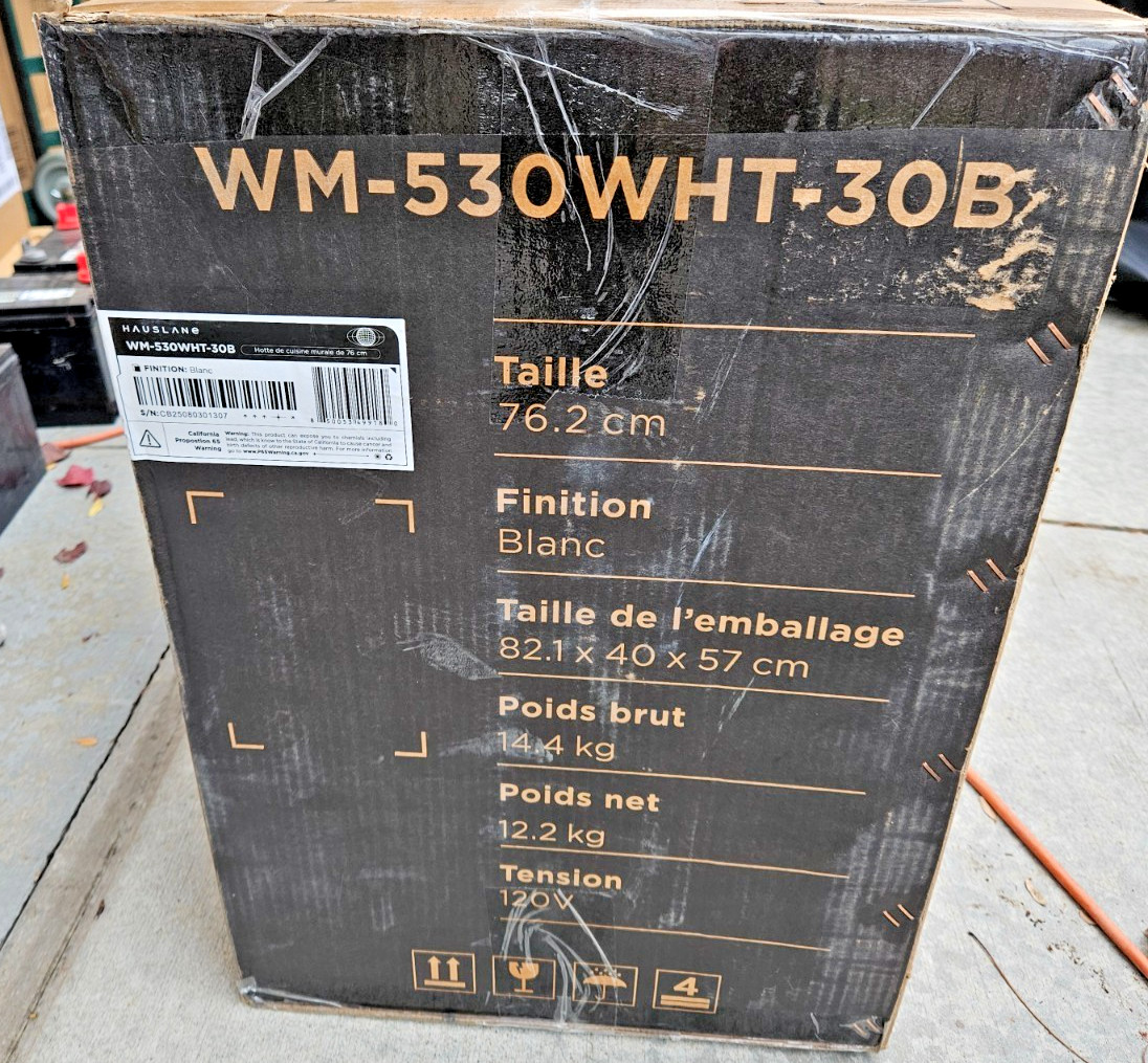 Hauslane 30 inch Convertible 450-CFM Matte White Wall-Mounted Range Hood