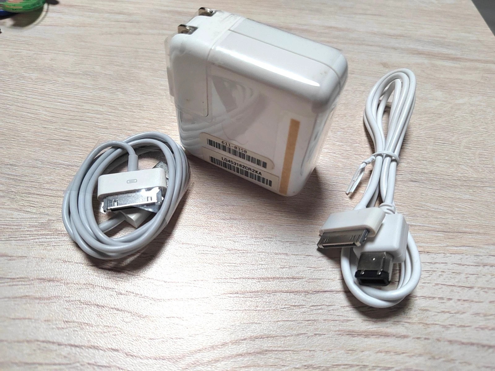 A1070 Firewire 1394 iPod Mini Power Adapter + FW 6Pin to 30Pin Data Cable Cord