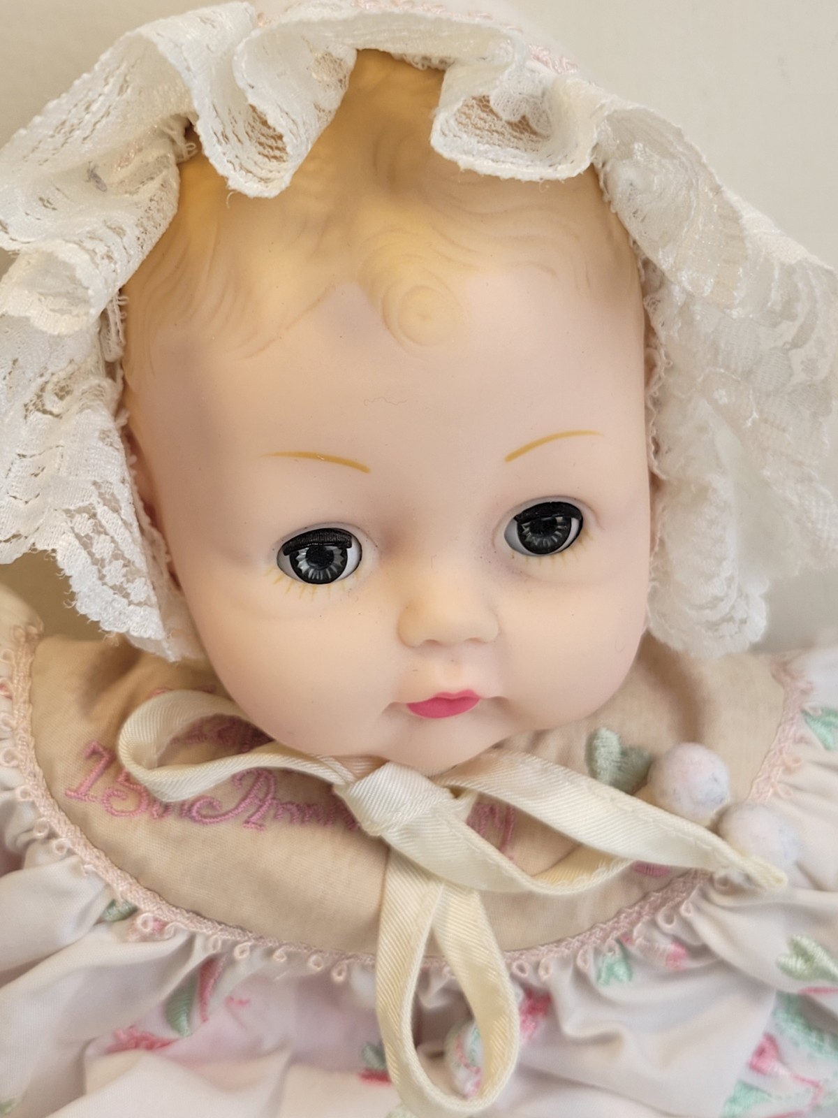 Vtg Madame Alexander Huggable Huggums Baby Doll 70s 75th Anniv Sleepy Eyes