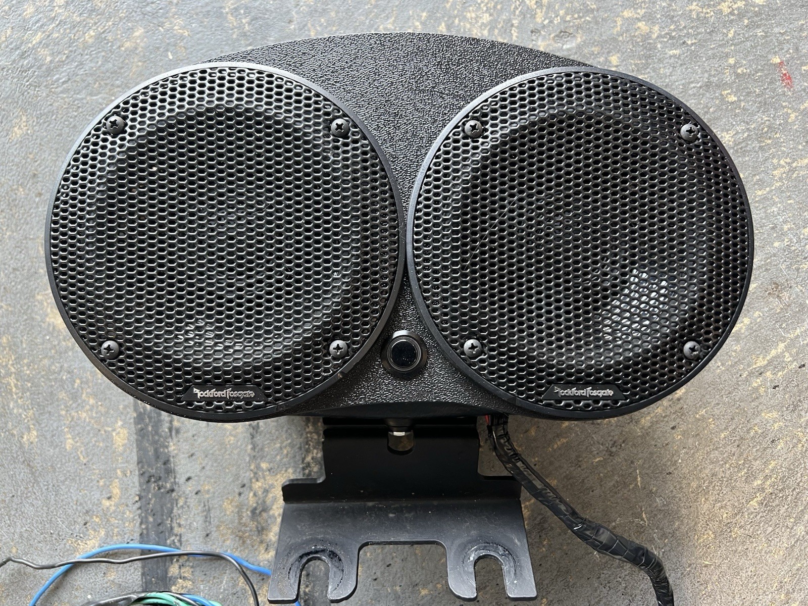 Plex Audio Speaker System Box With Kenwood Bluetooth Amp For Harley Davidson