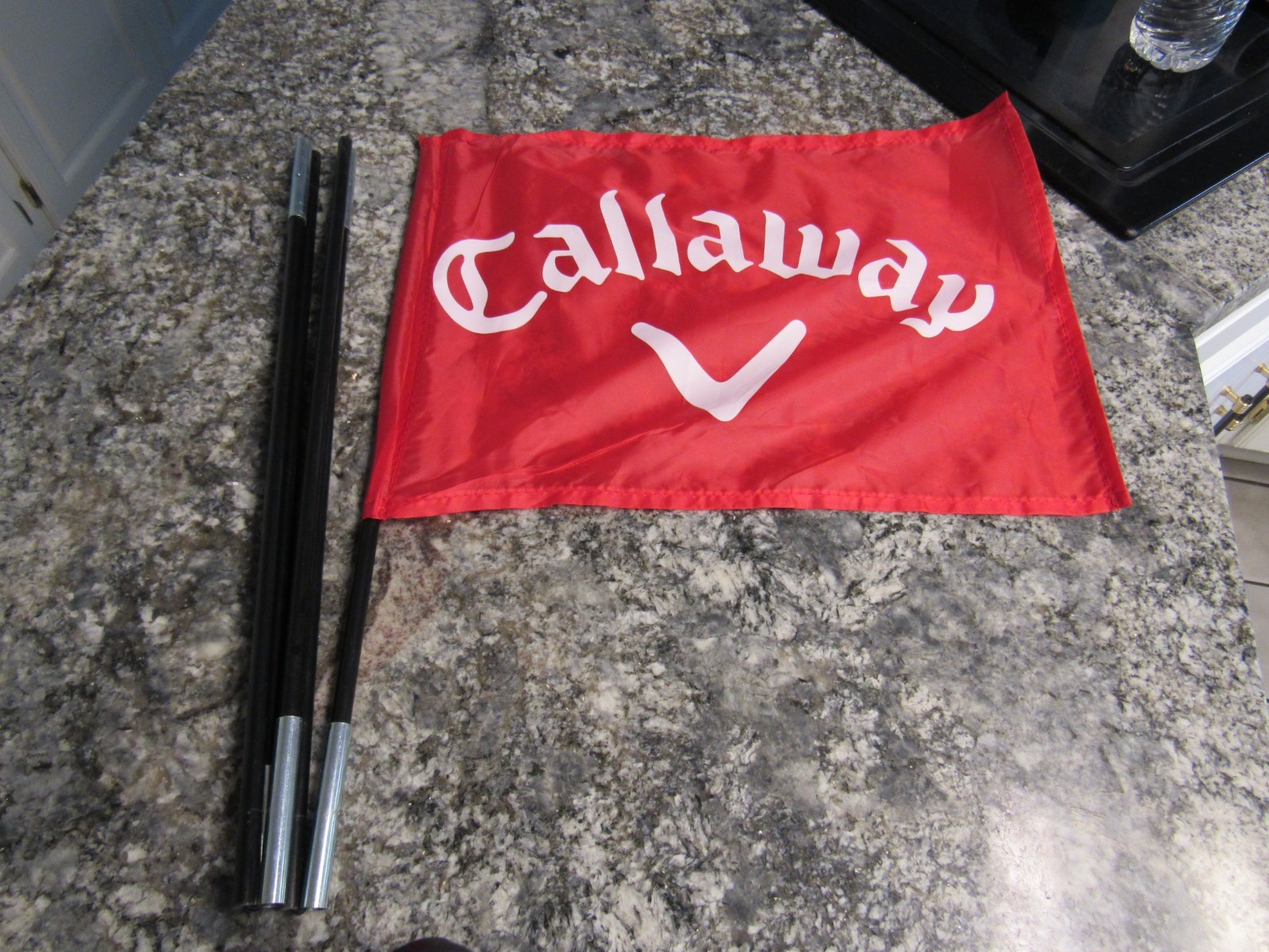 Brand New Callaway Backyard Driving Range Golf Flags For Yard 6.5 Ft. 15 "X 11"